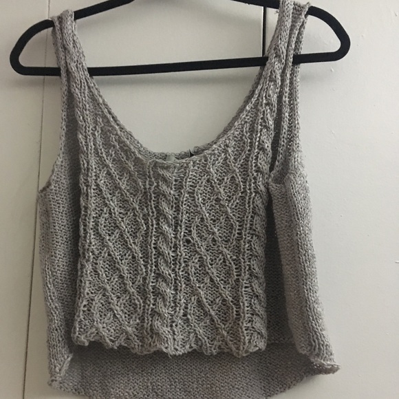 BCBGMaxAzria Tops - BCBG Maxazria crop top